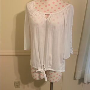 Women's White Lace-Trimmed top Size L Like NEW Tie Waist Elegant all Occasions